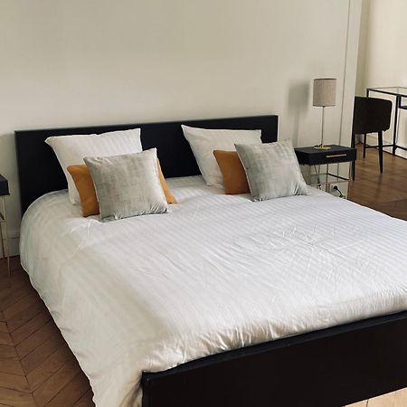 Grand Appartement D'Exception Au Chateau Randin Écully المظهر الخارجي الصورة